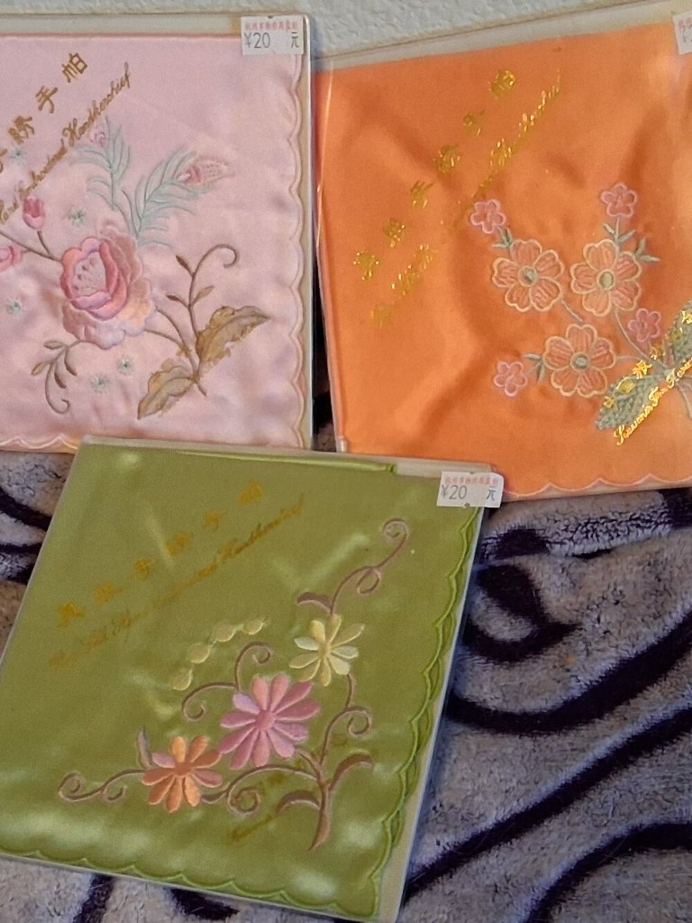 NEW Vintage Style Handkerchiefs Hankies Pure Silk Floral embroidery Granny Core